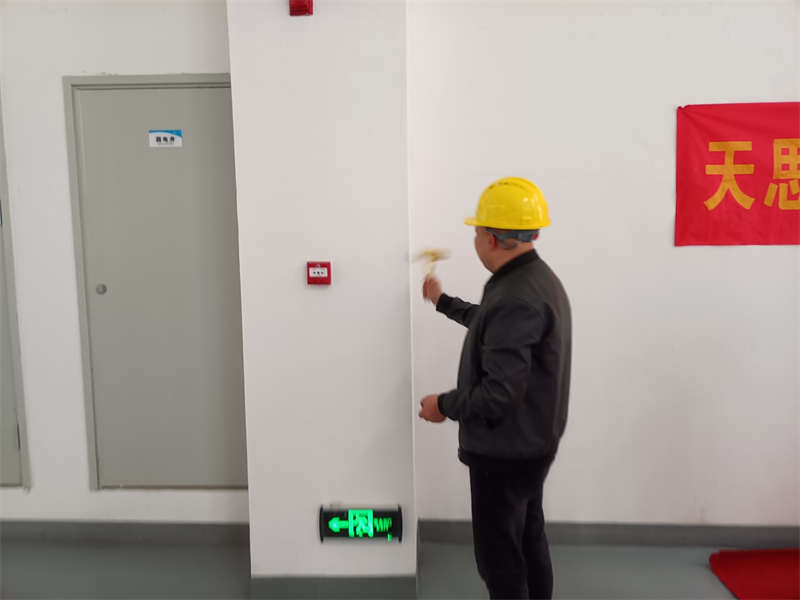 <a href=http://m.longuevilletennis.com/gccf/ target=_blank class=infotextkey>合肥廠房裝修</a>