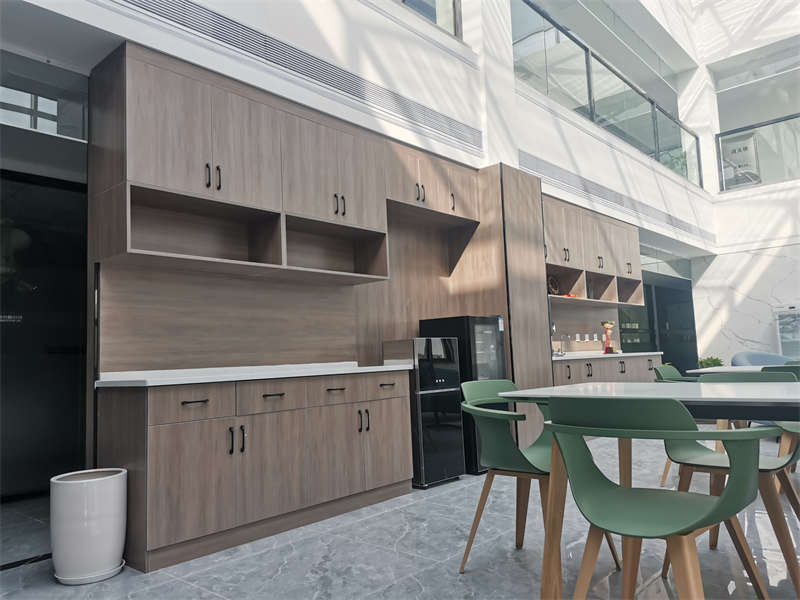 <a href=http://m.longuevilletennis.com/bgs/ target=_blank class=infotextkey>合肥辦公樓裝修</a>